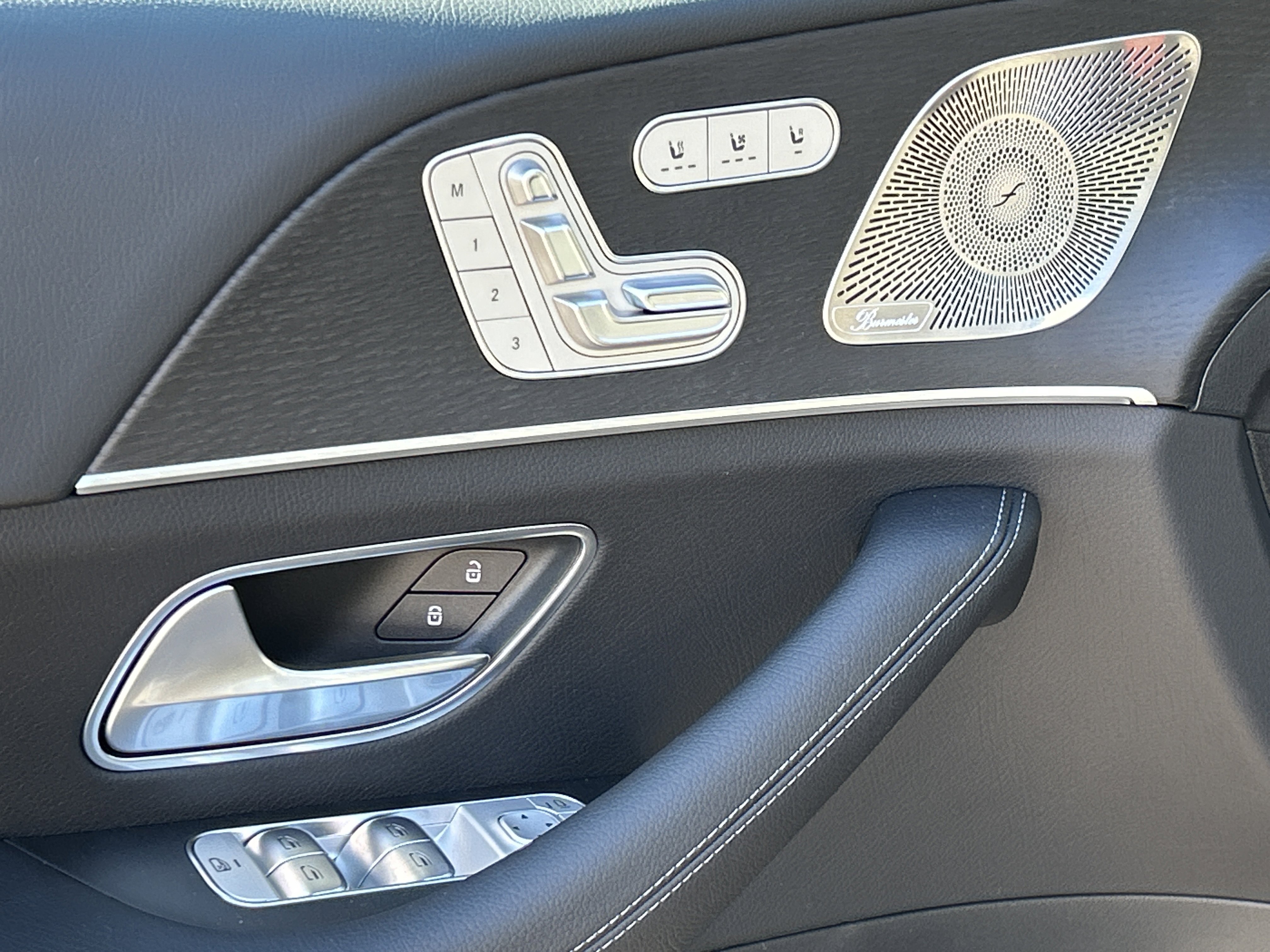 New 2026 Black Mercedes-Benz GLE 350 4MATIC® SUV image 16