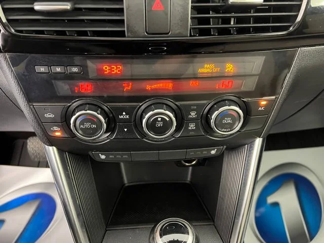 Used 2013 White Mazda Grand Touring image 27