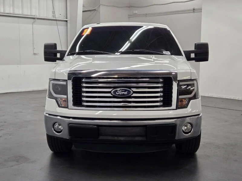 Used 2011 OXFORD WHITE Ford XLT image 3