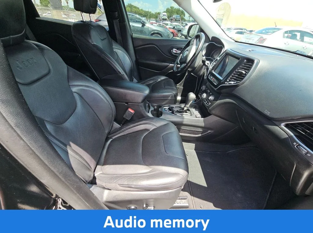 Used 2020 Black Jeep Limited image 9