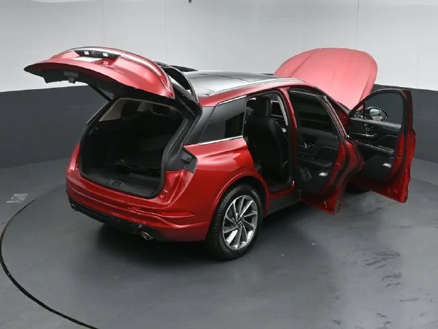 Used 2023 Red Lincoln Grand Touring image 60