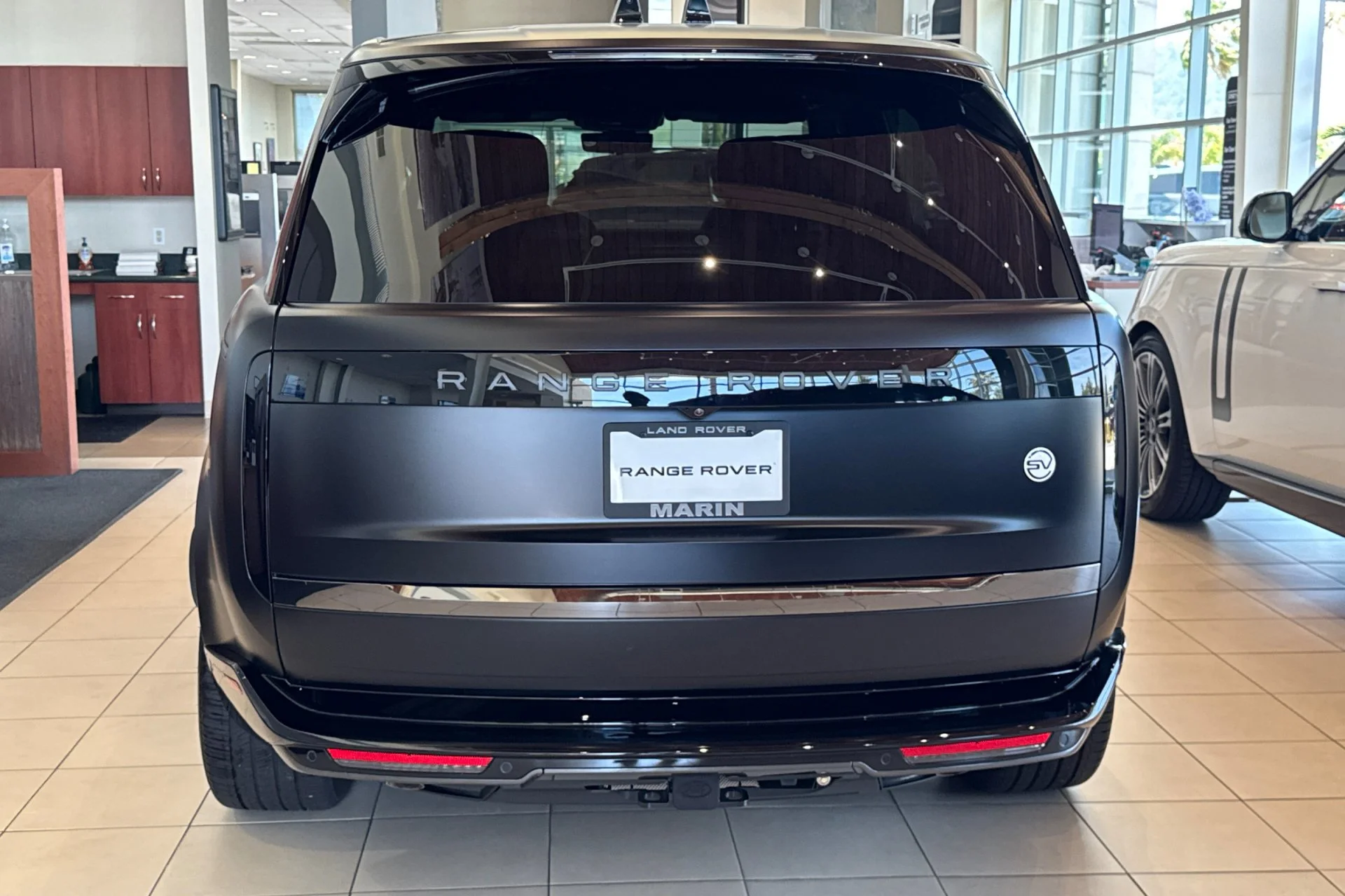 New 2026  Land Rover SV image 7