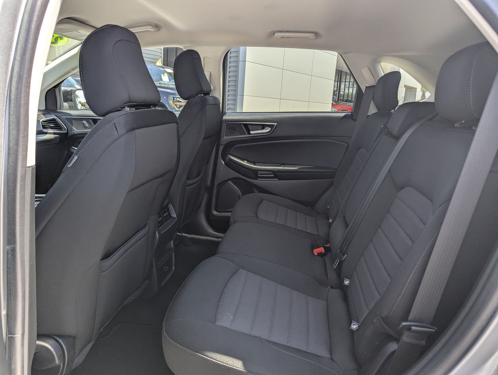 Used 2022 Silver Metallic Ford SE image 22