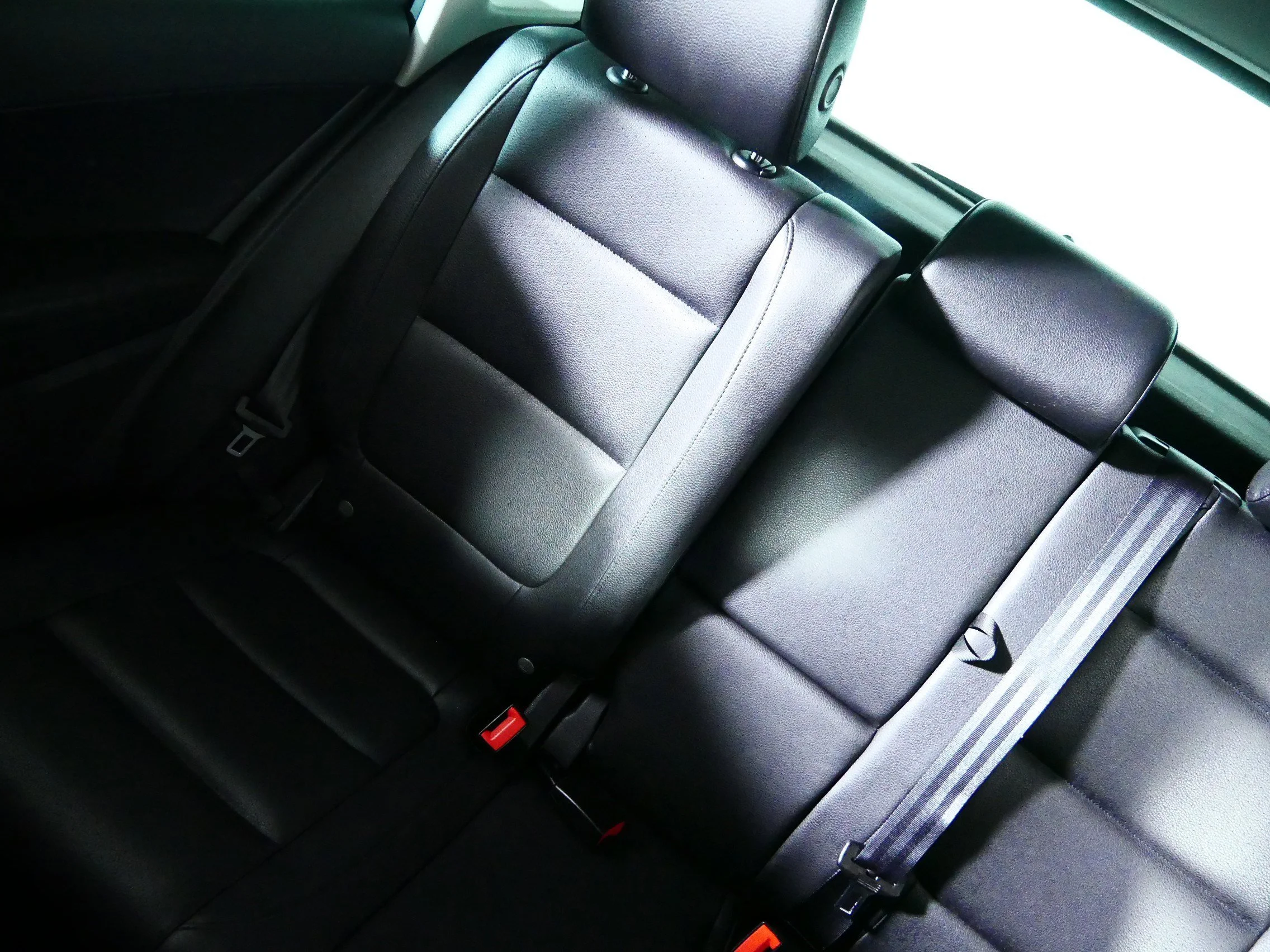 Used 2012 Pepper Gray Metallic Volkswagen S w/Sunroof image 12