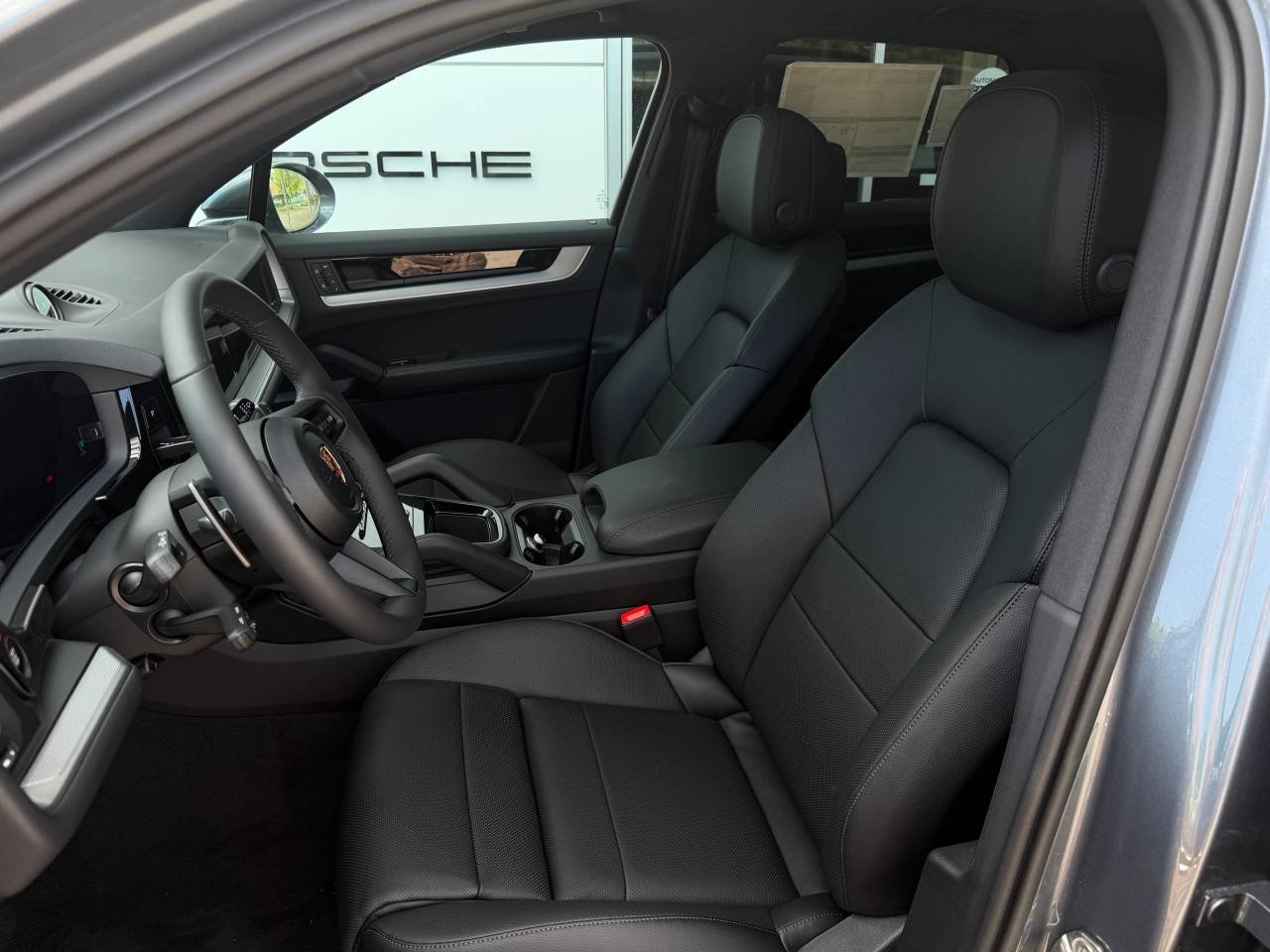 2026 Porsche Cayenne Base - Photo 4