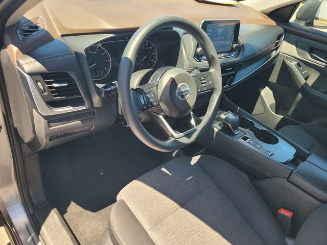 Used 2021 Gray Nissan S image 12