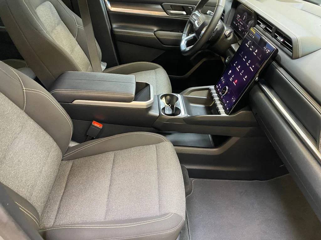 Used 2026 Silver GMC Elevation image 26