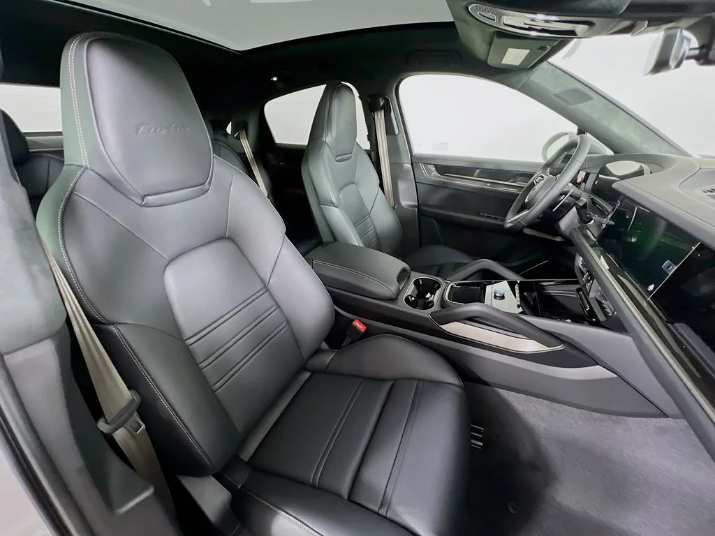 New 2026  Porsche Turbo image 30