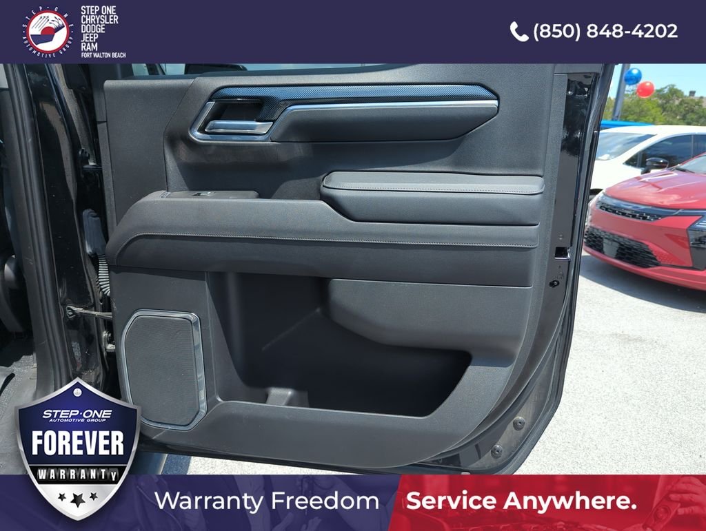 Used 2023 Black GMC Elevation image 29