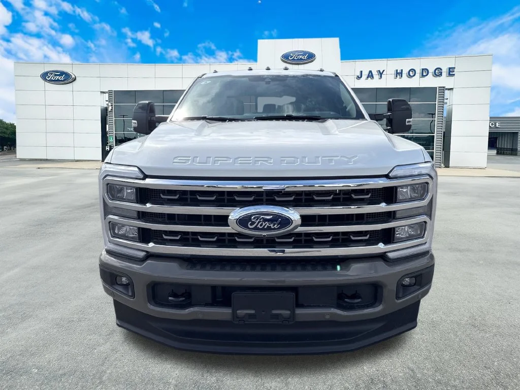 New 2026 Star White Metallic Tri-Coat Ford F-250® King Ranch® image 10