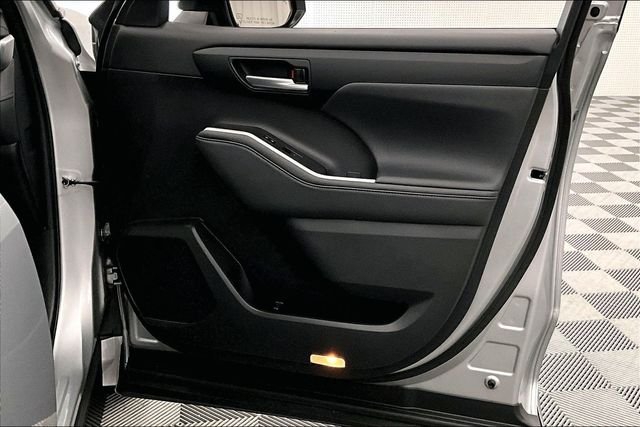 2024 Toyota Highlander XLE - Photo 22