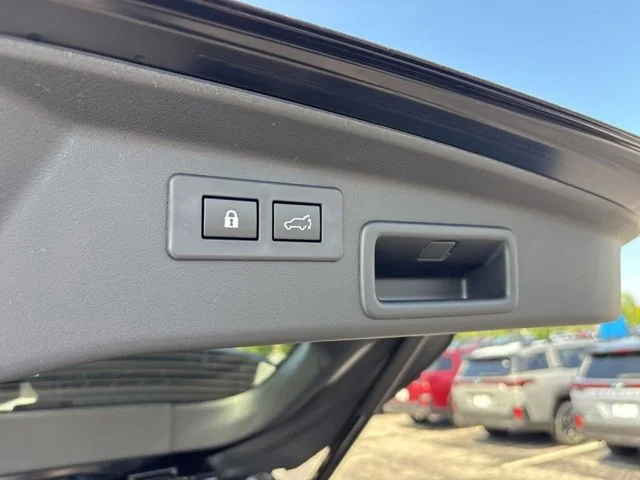 New 2026 CRYSTAL BLACK SILICA Subaru Premium image 26