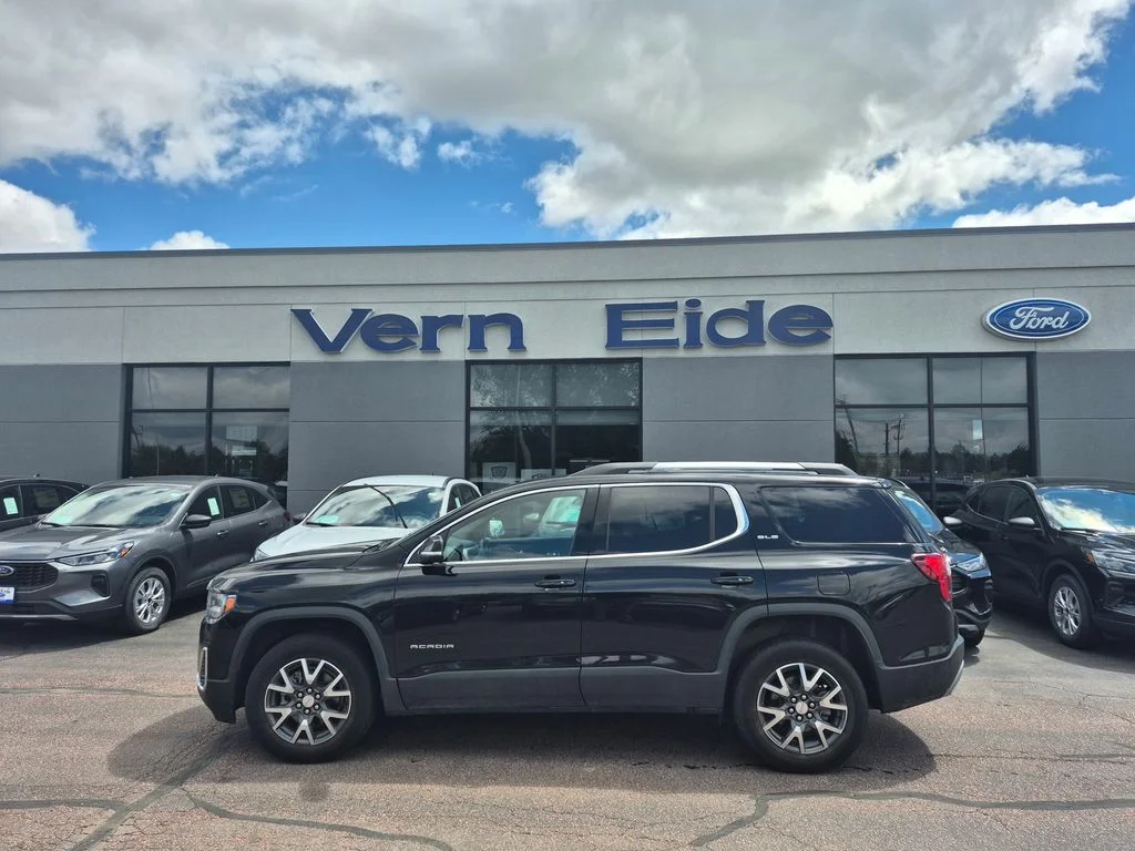 2023 GMC Acadia SLE AWD's photo
