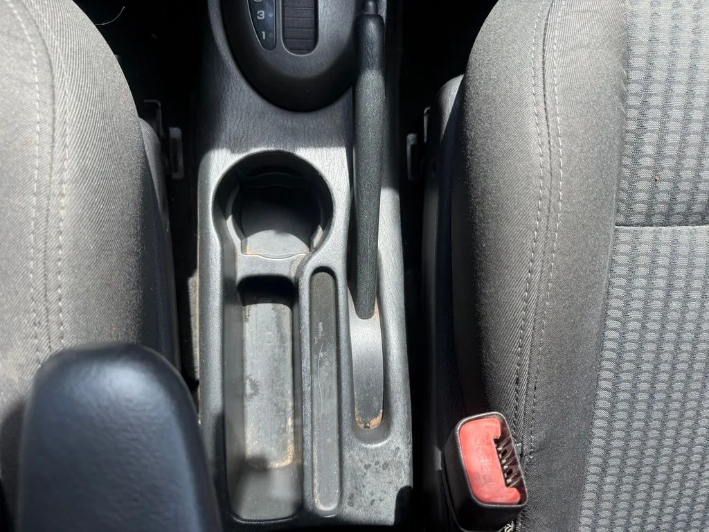 Used 2005 Burgundy Chrysler Touring image 26