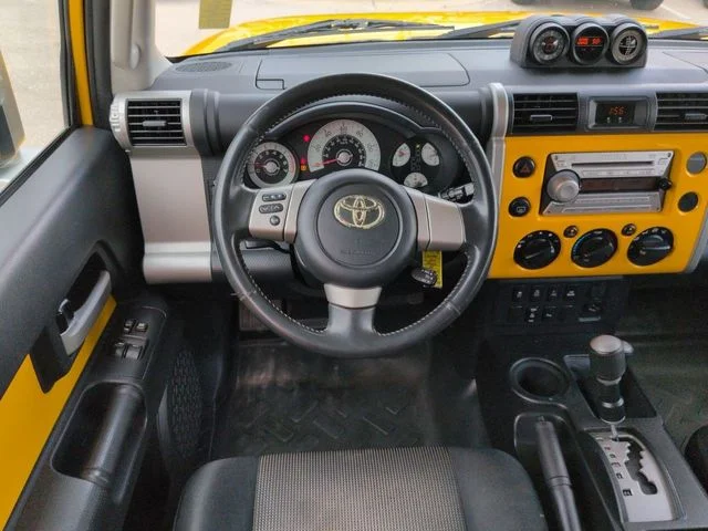 Used 2010 2010 TOYOTA FJ CRUISER BASE Toyota Base image 16
