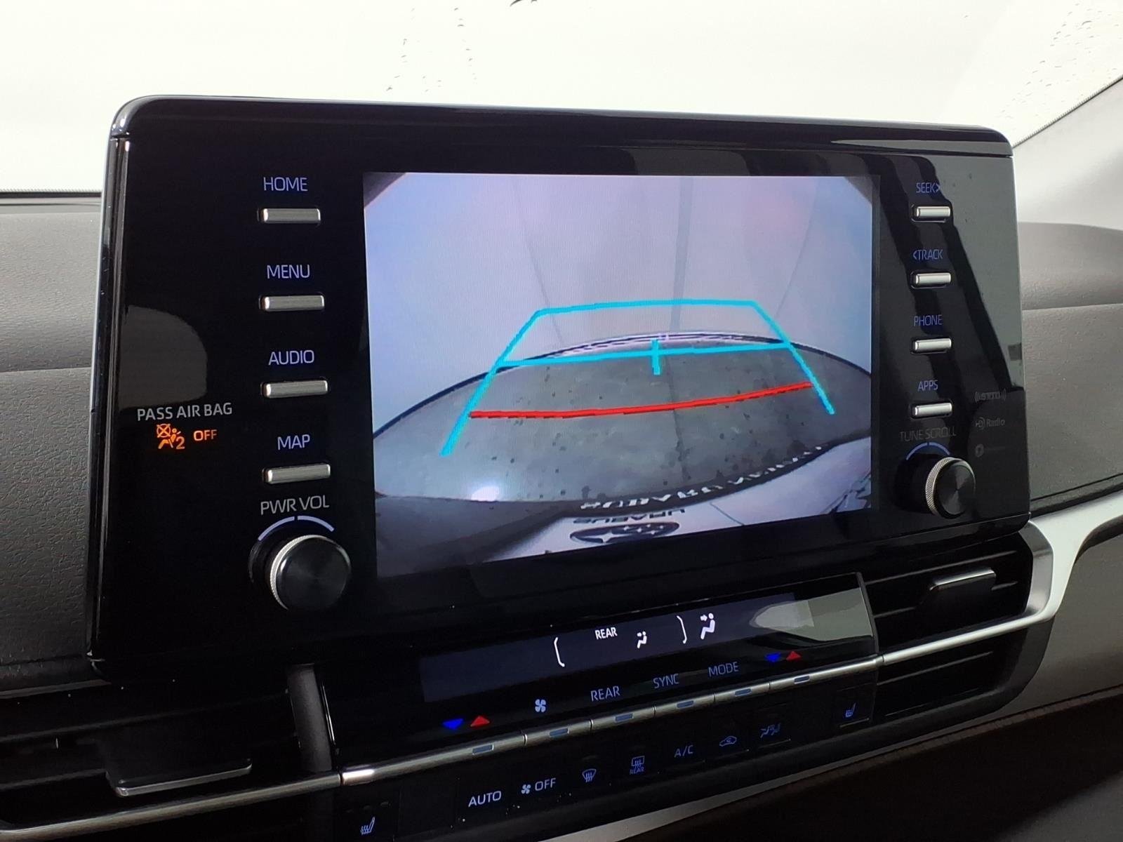 2024 Toyota Sienna XLE - Photo 5