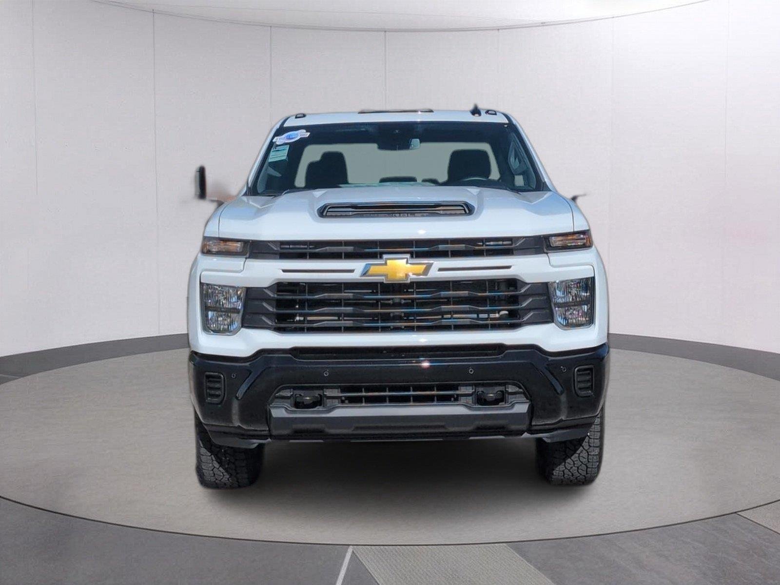 New 2026 Summit White Chevrolet Custom image 6