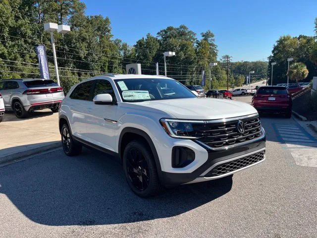 2026 Volkswagen Atlas Cross Sport SE w/Tech