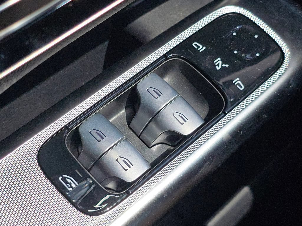 New 2026 MANUFAKTUR Alpine Grey Mercedes-Benz GLC 300 image 64
