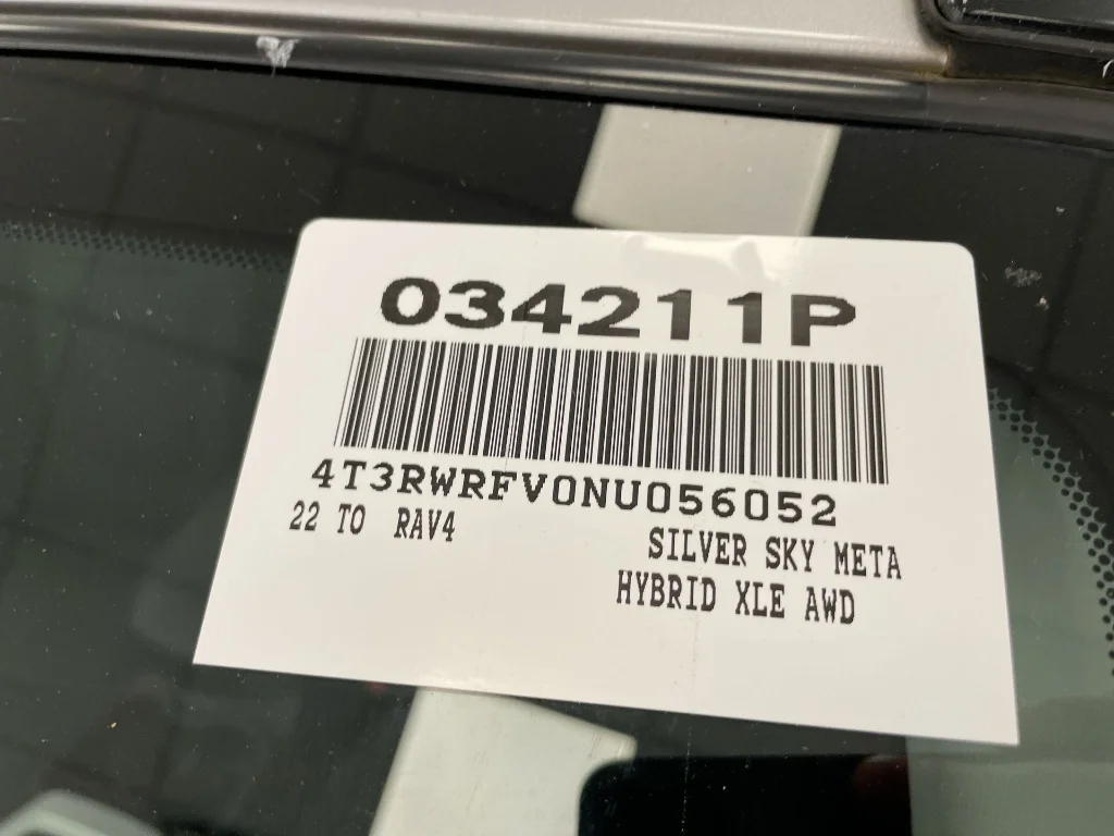 Used 2022 Silver Sky Metallic Toyota XLE image 35
