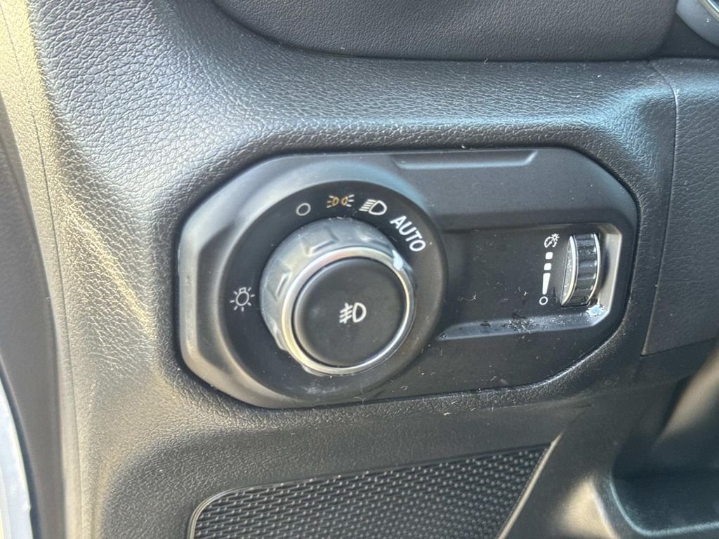 Used 2023 Bright White Clearcoat Jeep Sahara image 20
