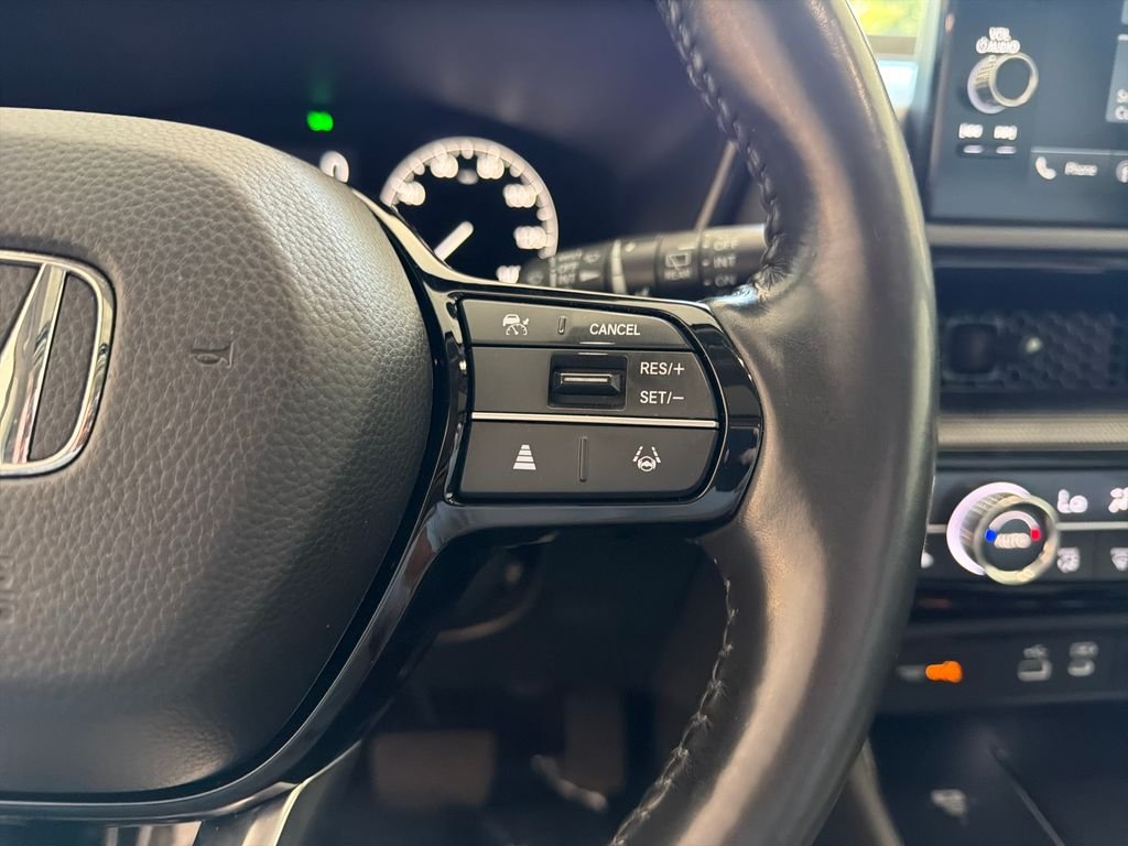 Used 2023  Honda EX-L image 25