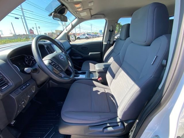 Used 2024 Glacier White Nissan S image 36
