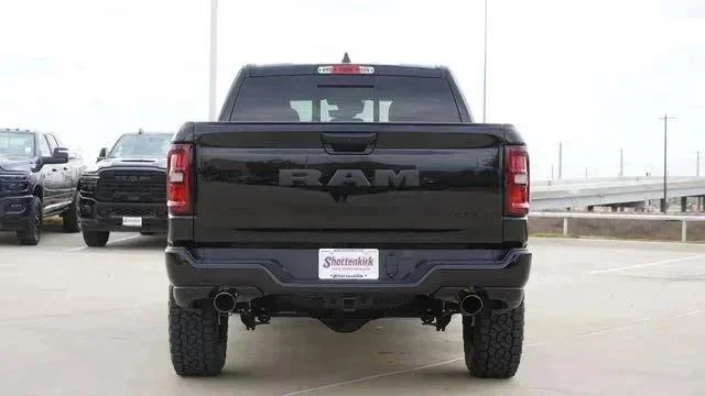 New 2026 Diamond Black Crystal Pearl-Coat Exterior Paint RAM LONE STAR image 8