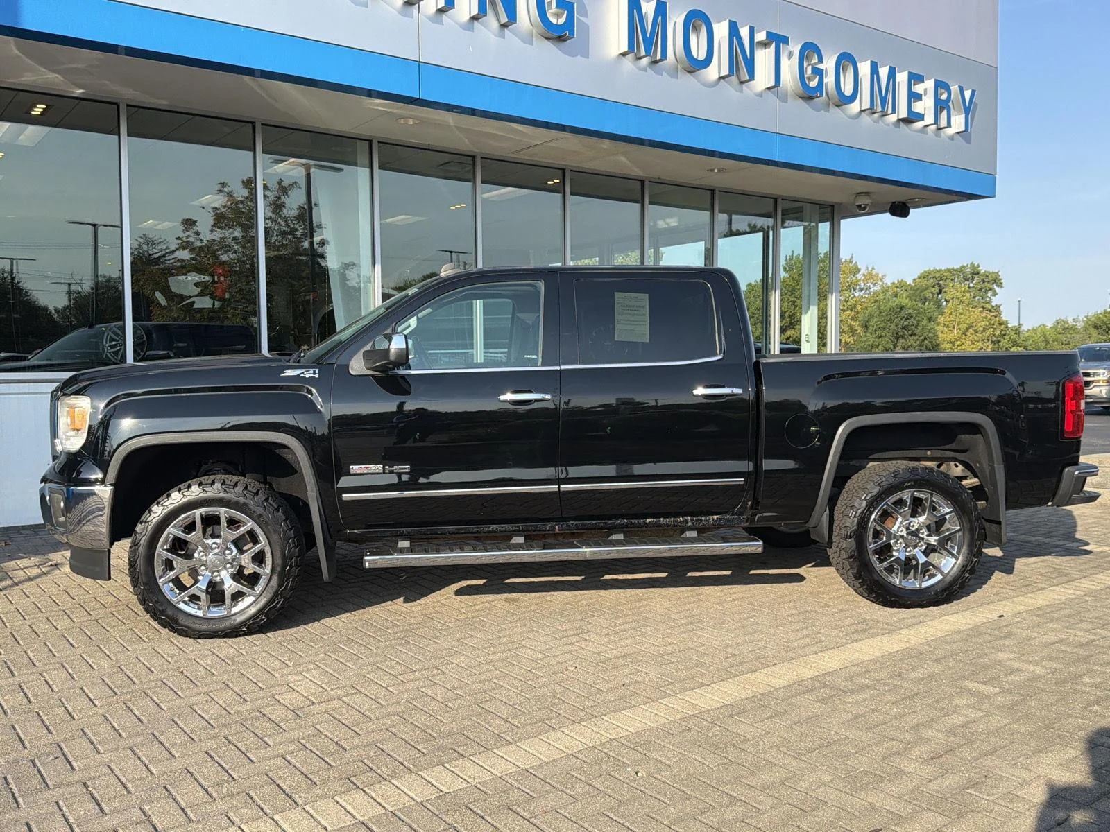 Used 2014 Onyx Black GMC SLT image 2