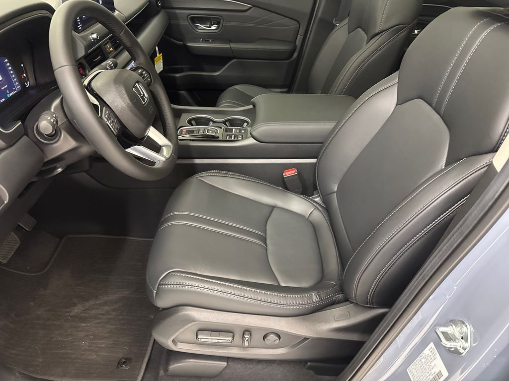 New 2026 Sonic Gray Pearl Honda Touring image 18