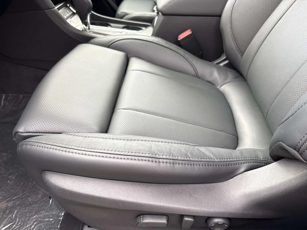 New 2026 ICE SILVER METALLIC Subaru Touring 7-Passenger image 27