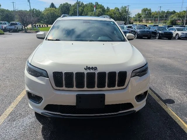 Used 2019 Pearl White Jeep Limited image 7