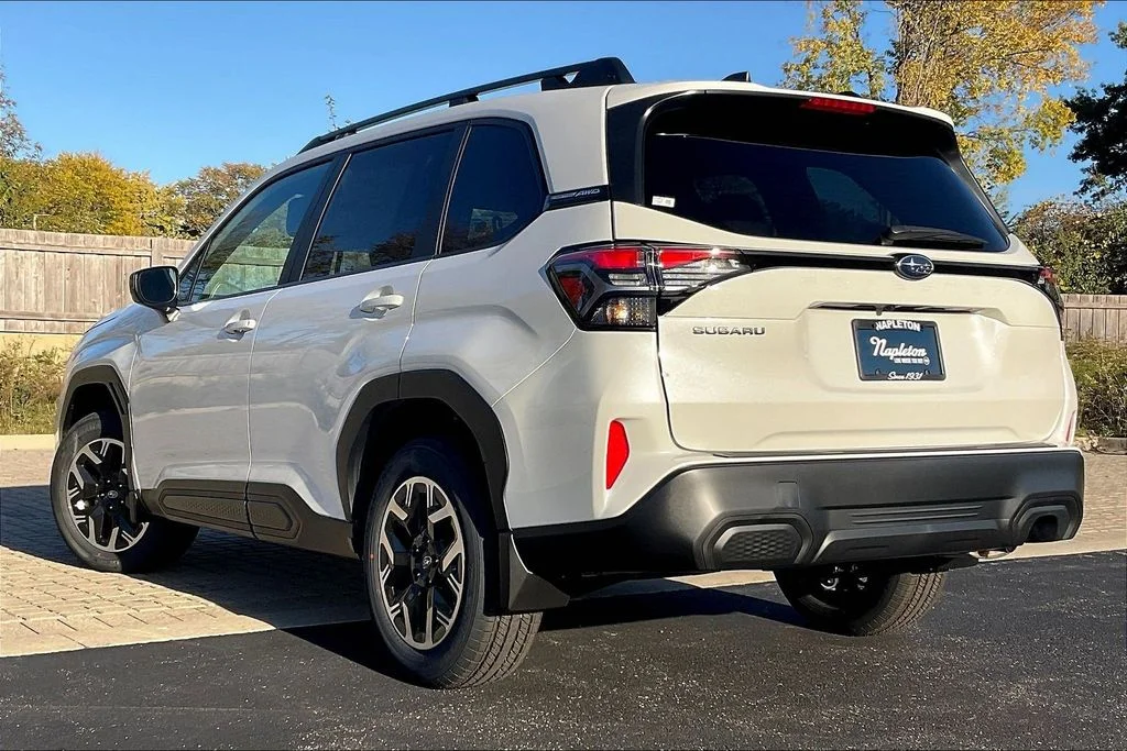 New 2026 CRYSTAL WHITE PEARL Subaru Premium image 3