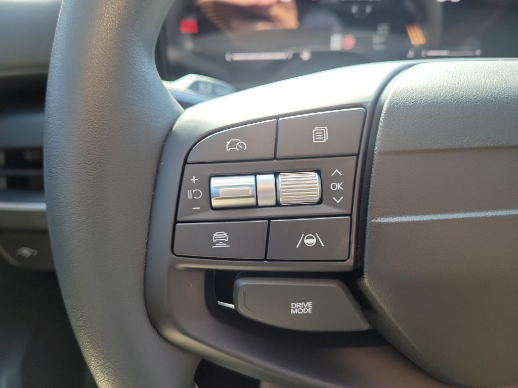 New 2026 Snow White Pearl Kia LXS image 24