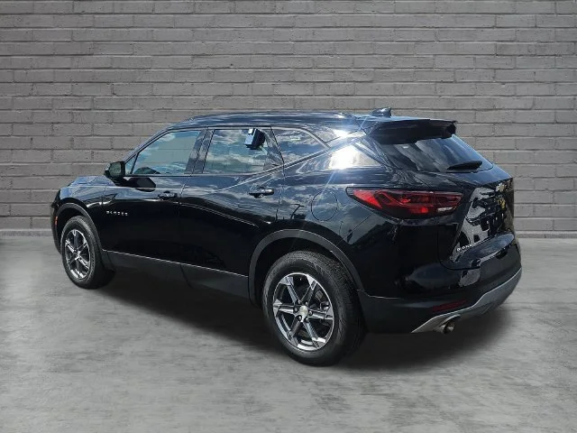 Used 2024 Black Chevrolet 2LT image 3