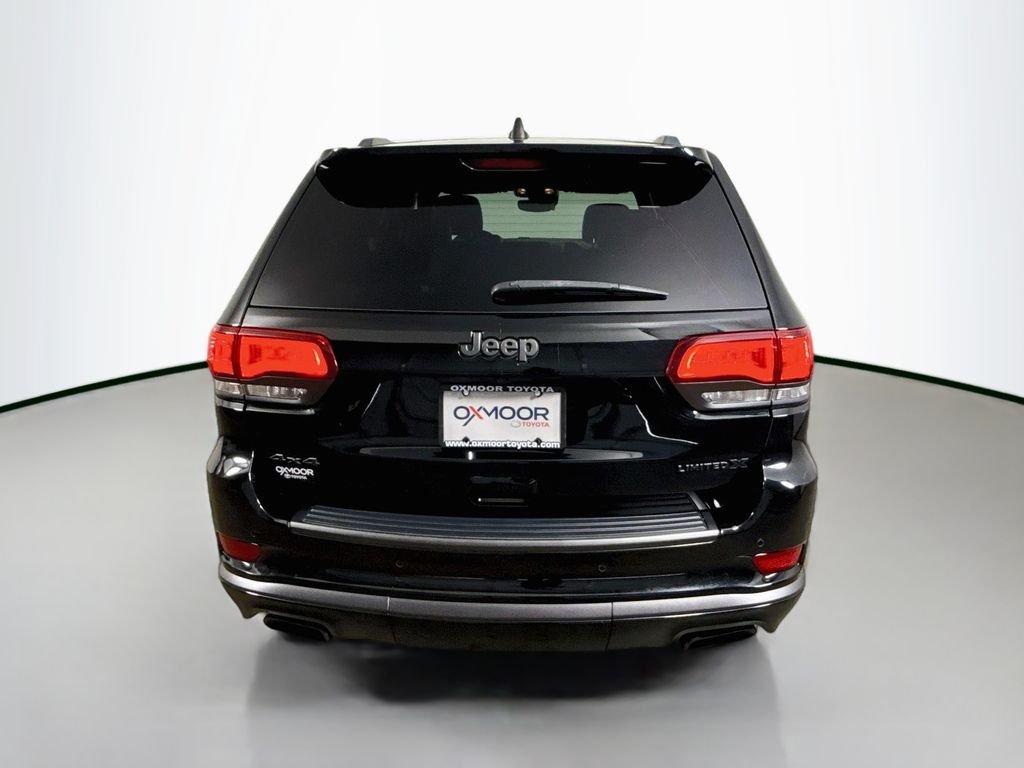 Used 2020 Diamond Black Crystal Pearlcoat Jeep Limited X image 6
