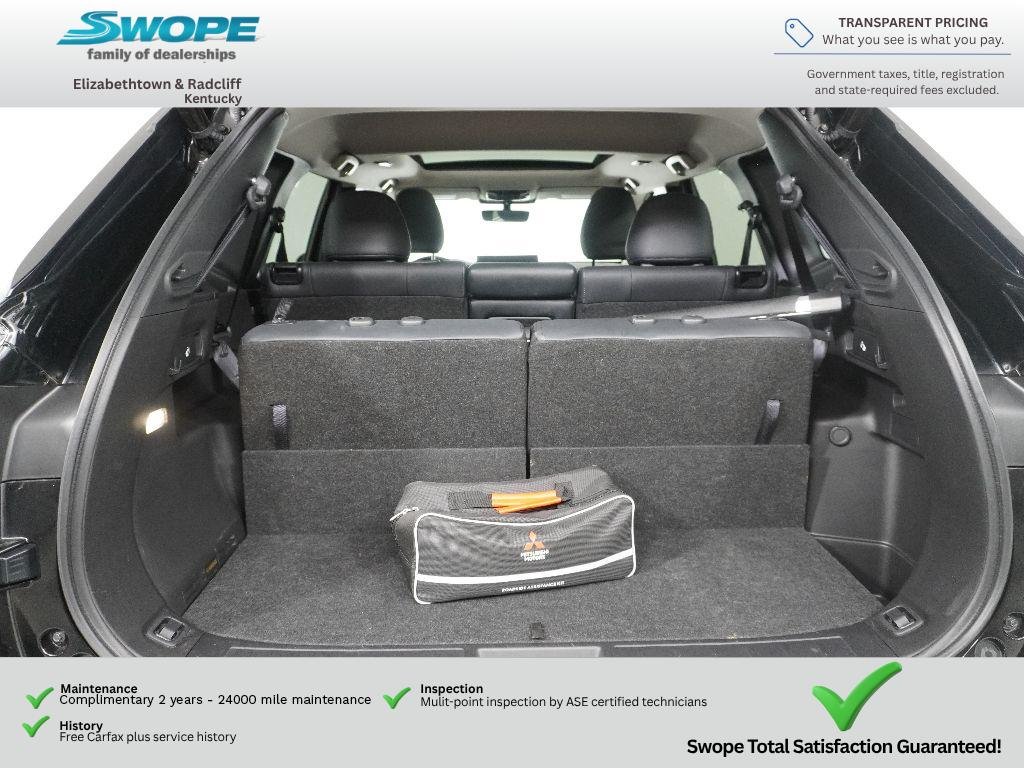 Certified Used 2025 BLACK Mitsubishi SE image 28
