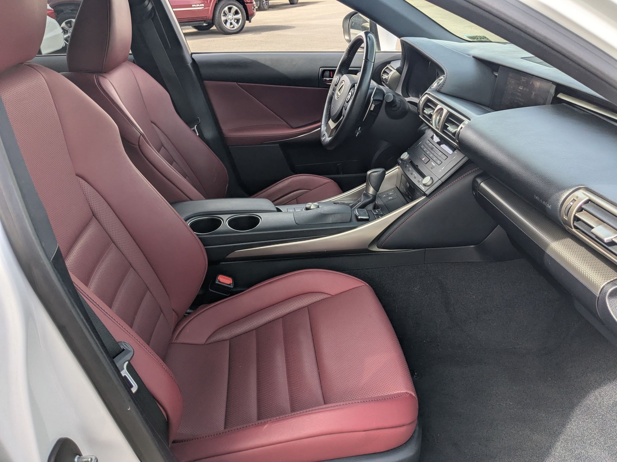 Used 2015 Ultra White Lexus 350 image 31