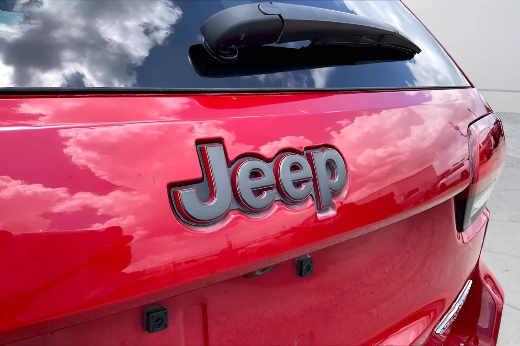 Certified Used 2021 Red Jeep Trailhawk image 33