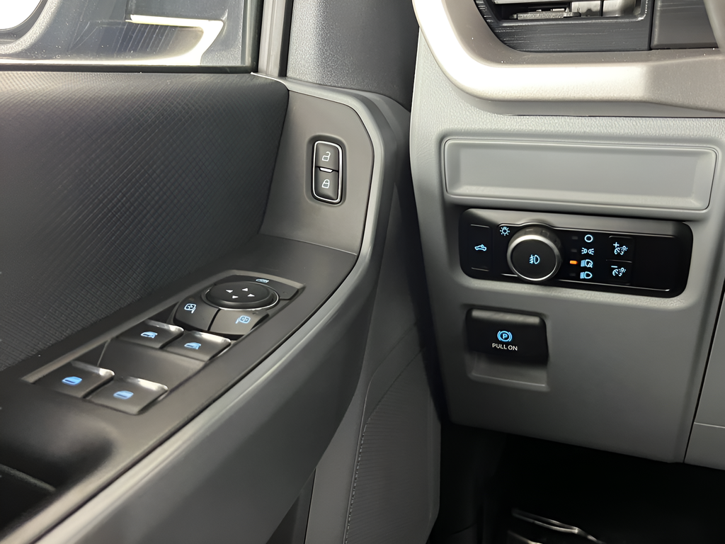 2023 Ford F-150 XLT - Photo 23
