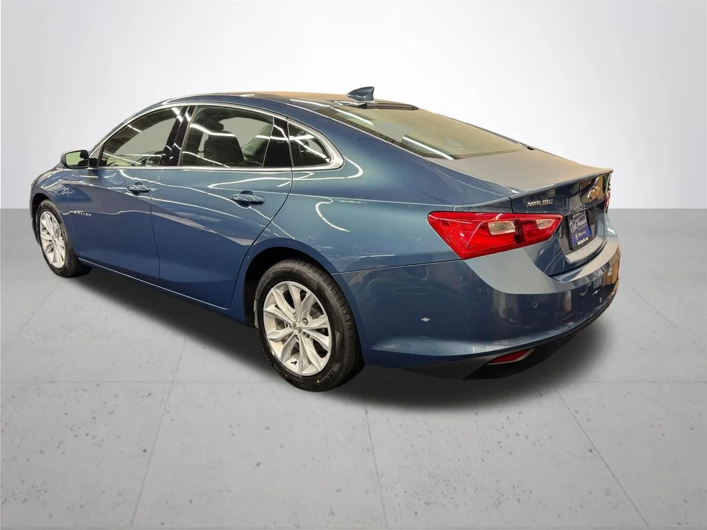 Used 2024 Blue Chevrolet LT image 4