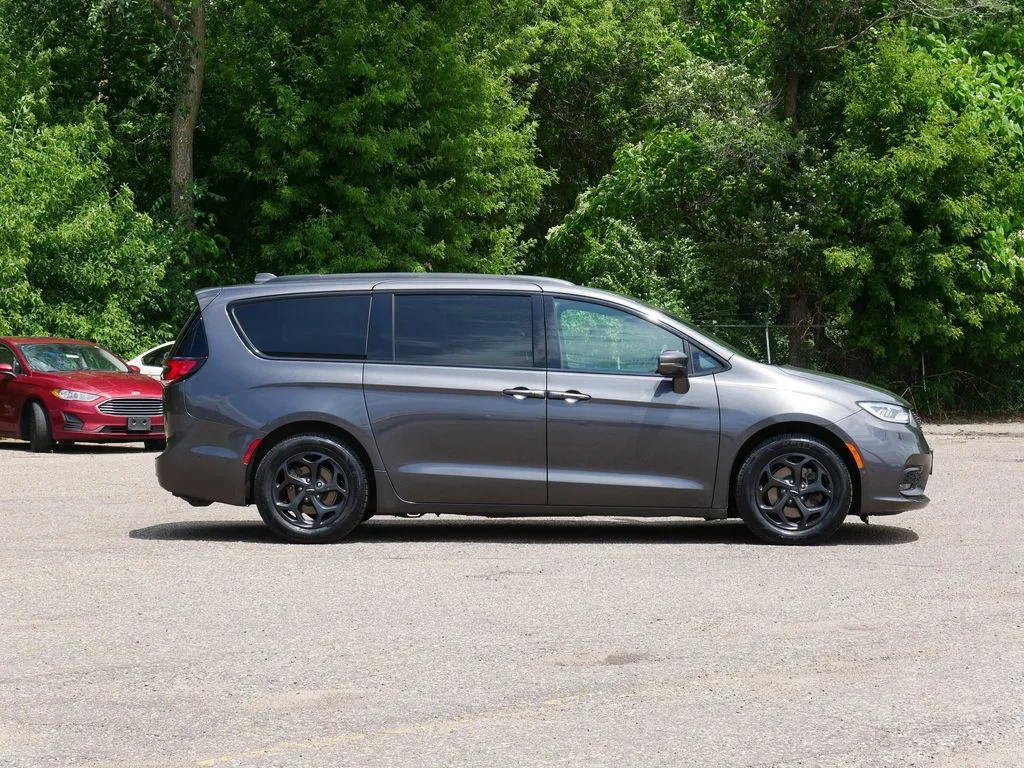 Certified 2021 Chrysler Pacifica Hybrid Limited with VIN 2C4RC1S77MR526863 for sale in White Bear Lake, Minnesota