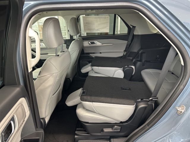 New 2026 Vapor Blue Metallic Ford Active image 52