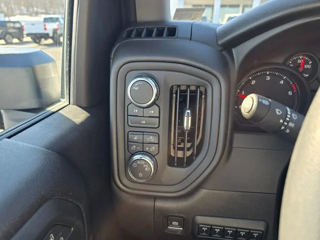 2026 GMC Sierra 3500 Chassis Cab Pro - Photo 43