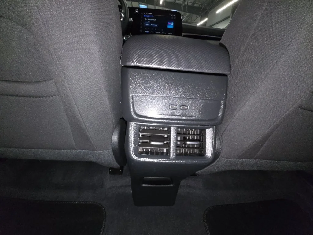 2026 Chevrolet Equinox LT - Photo 34