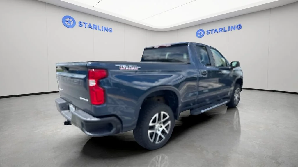 Used 2019 NORTHSKY BLUE METALLIC Chevrolet Custom Trail Boss image 3
