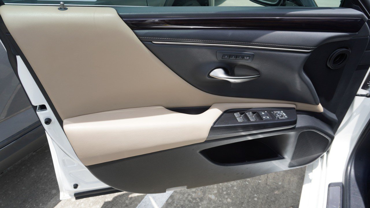 Certified Used 2021 EMINENT WHITE PEARL Lexus ES 350 image 15