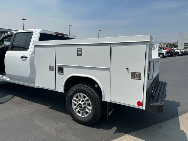 New 2026 Summit White Chevrolet WT image 15