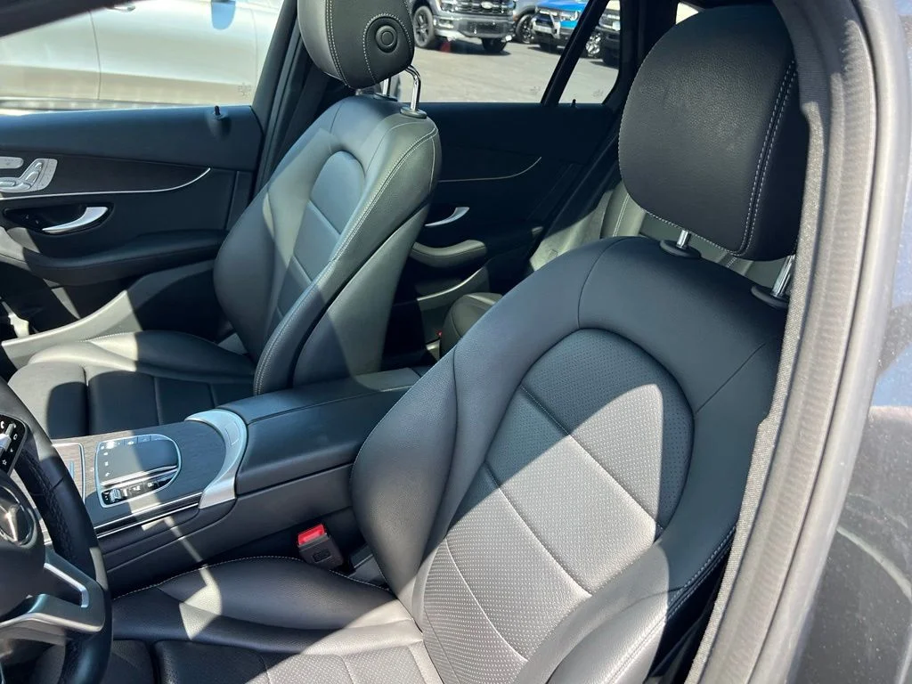 2022 Mercedes-Benz GLC GLC300 - Photo 13