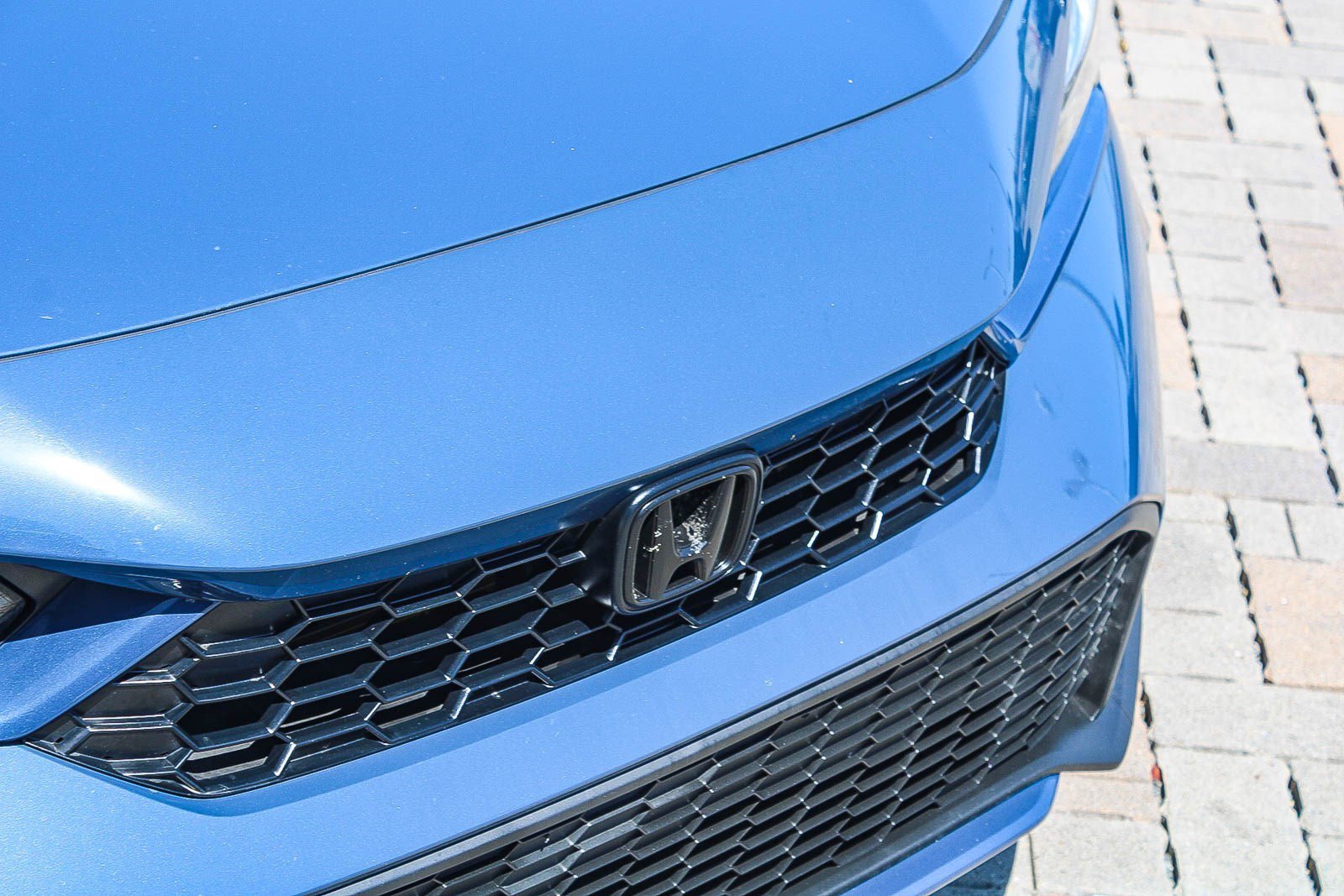 Used 2025 Blue Lagoon Pearl Honda Sport image 5